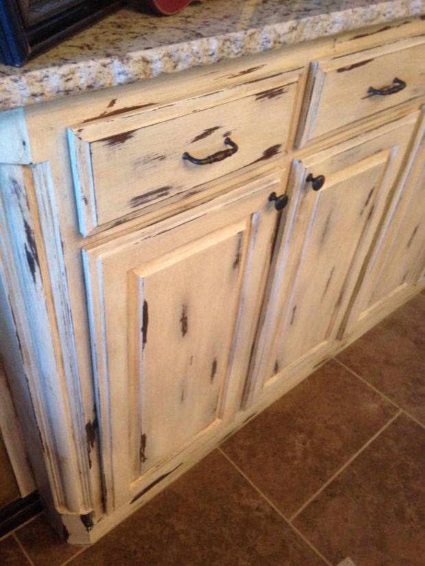 Rustic Kitchen In Oklahoma City Raw Edge Granite Glazed Rustic Kitchen In Oklahoma City Raw Edge Granite Glazed
