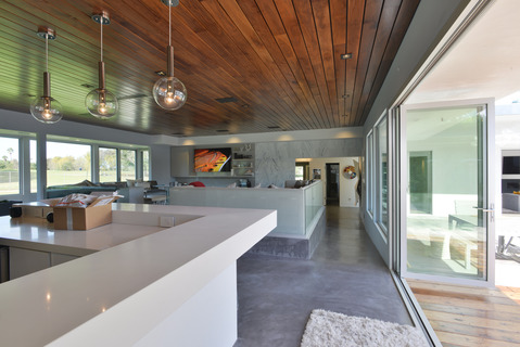 Contemporary Family Room with indoor outdoor immersion