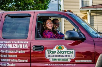 Top Notch Tree Service logo