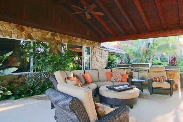 Tropical Outdoor Kitchen in Vista - stone siding, patio ... Tropical Outdoor Kitchen in Vista - stone siding, patio ... on Tropical Outdoor Living id=32199
