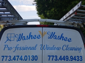 Washee Washee Professional Window Cleaning logo