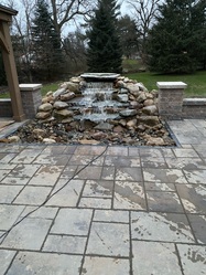 Fernajes Landscaping logo