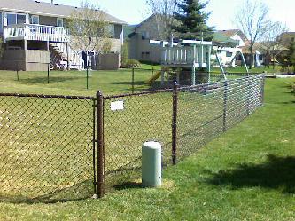 First brown vinyl chain link fence this year. Pictures and Photos