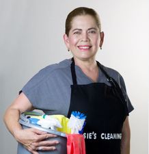 Josie's Cleaning Service logo