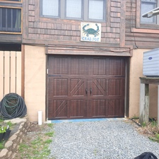 Logo for Deel's Doors