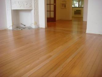 Independent Hardwood Floors logo