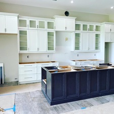 Logo for 3V Mena Kitchen & Bath Cabinets, LLC
