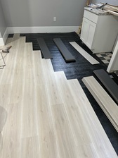 Logo for CE Hardwood Floors