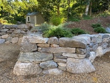 Logo for Creekville Lawn & Landscape