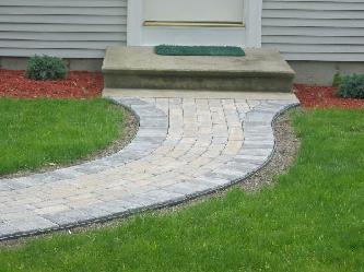 Brown's Landscape Construction, Inc. logo