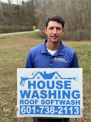 Southern Roof and Exterior Cleaning, LLC logo