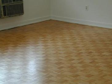 Jay & Son Hardwood Floor logo