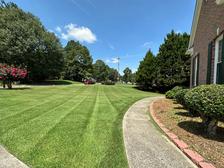 Avatar for Fernandez Lawn Maintenance