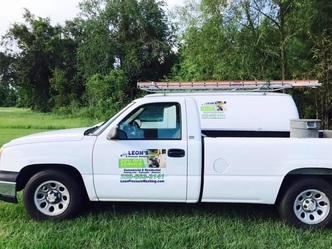Leon Pressure Washing Service logo