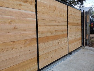 777 Fence & Stain logo