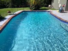 Wet & Clean Pool Services logo