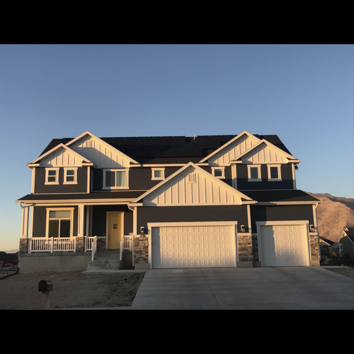 Beautiful Mapleton Home