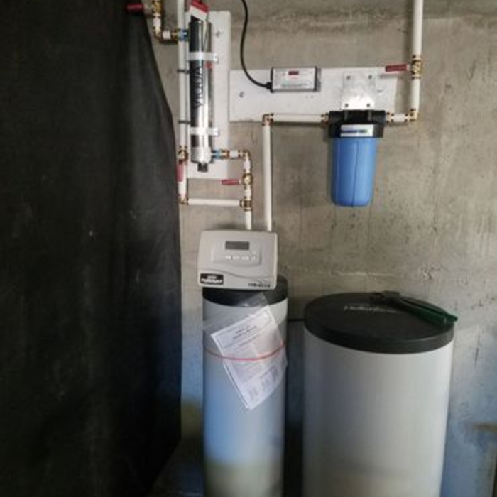 Promate 6.0 Softener with a VIQUA UV Light.