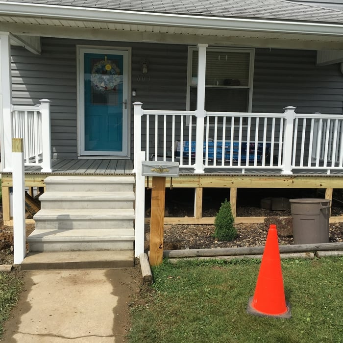 DECK SOUTHSIDE