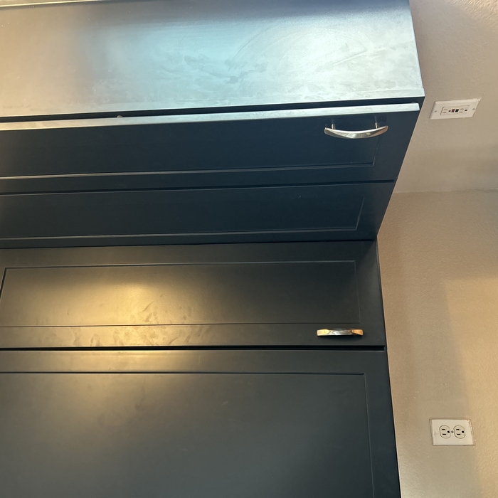 Full kitchen cabinets