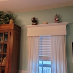 Cornice for curtains