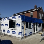 Addition to a lake house