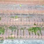 dirty bricks