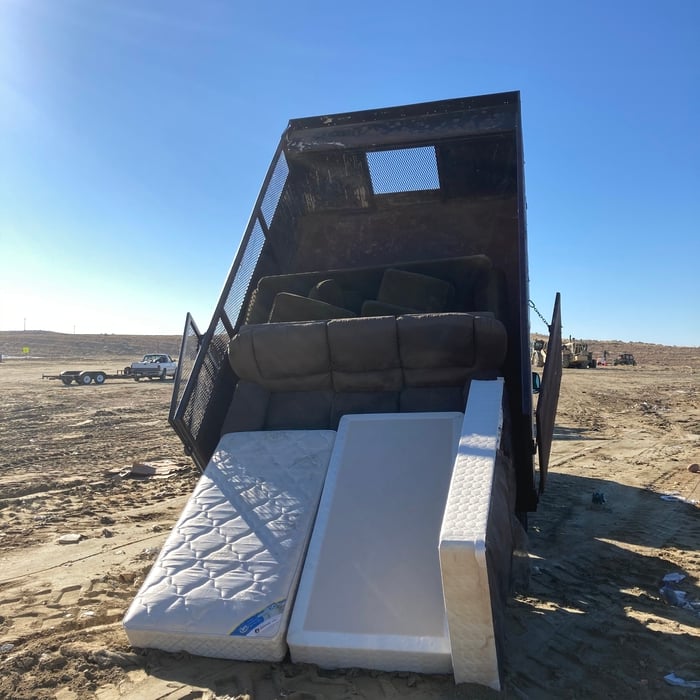 Dumping load