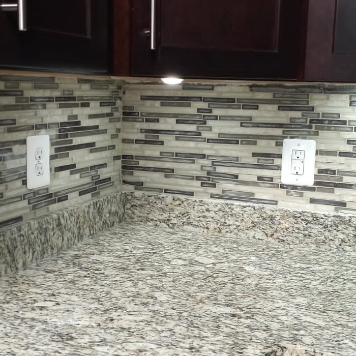 Kitchen backsplash