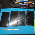 2 Iphone 11 screens replaced
