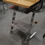 Computer desk