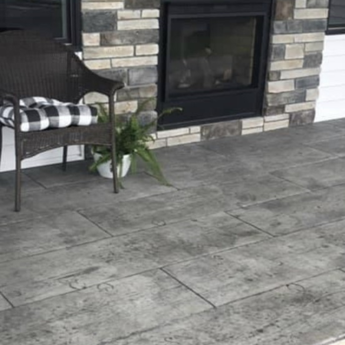 Outdoor Fireplace and Floor