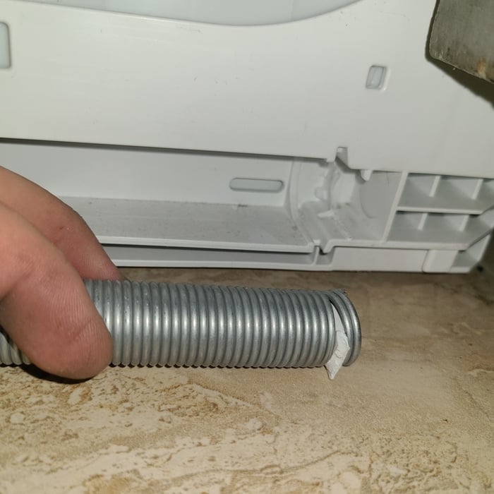 Broken spring housing