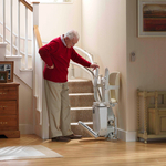 Automatic footrest