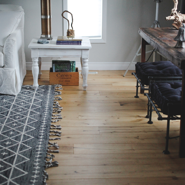 Prefinished character White Oak 7in floors