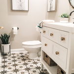 RE-Model: Powder Room