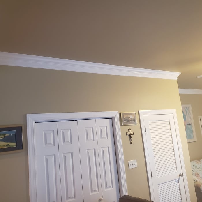 family room crown
