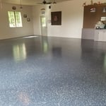 Heavy random flake floor