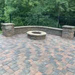 Seating wall and fire pite