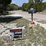 Leander lake house - lake access means mosquitos!