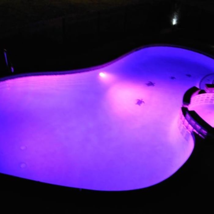 COSTOM POOL