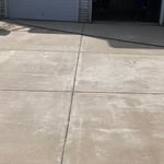 Large Drive Way Cleaning