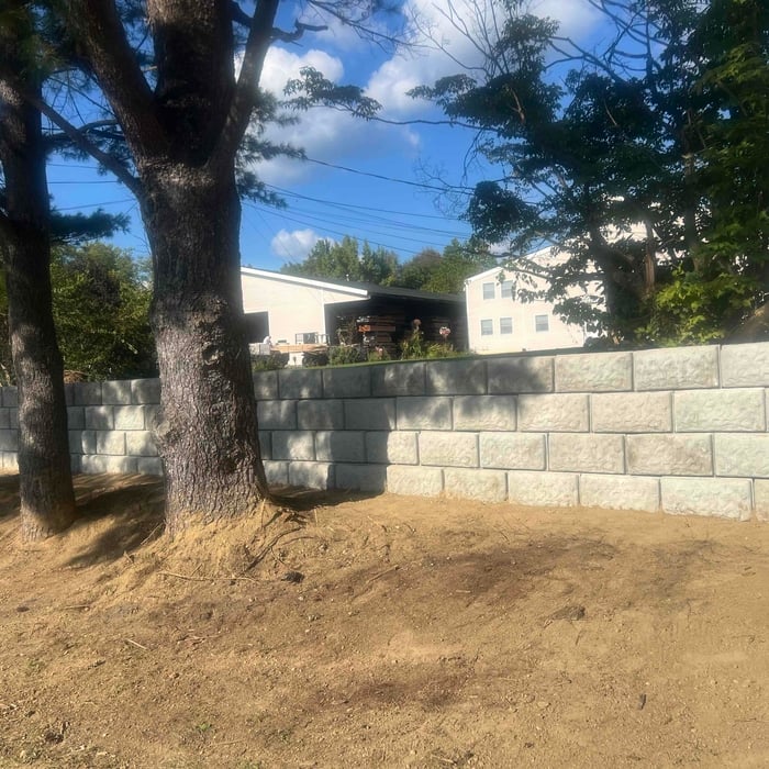 Commercial retainer wall