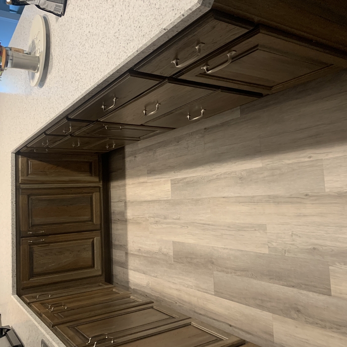 Laminate installation.