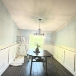 Dinner room refreshment.