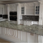 Kitchen with Full Backsplash