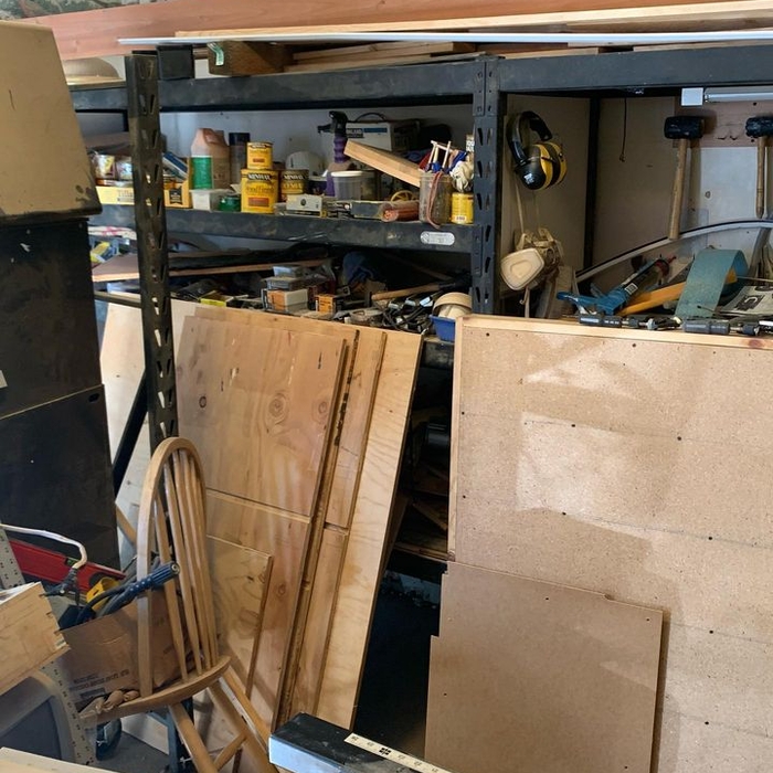 Too cluttered!!