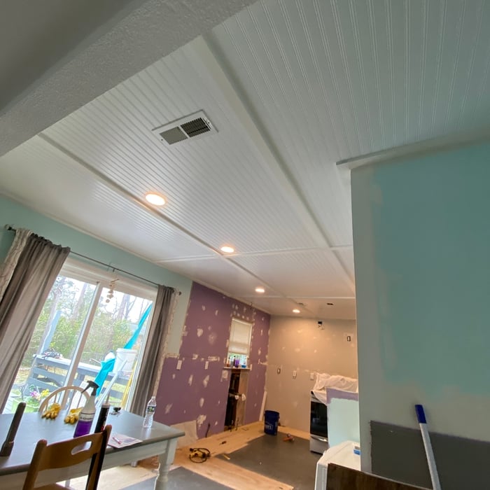 Bye bye popcorn ceiling, hello beautiful!