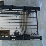 Gate