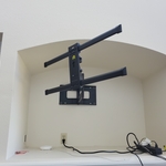 Articulating TV Mount